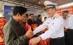 Hải quân Việt Nam sẽ luôn là điểm tựa cho ngư dân vươn khơi bám biển
