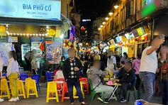 Xử lý lấn chiếm vỉa hè ở Hà Nội: Q.Hoàn Kiếm đang 'đánh trống bỏ dùi'?