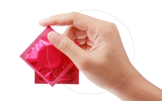 Cấp bao cao su cho người có nguy cơ lây nhiễm HIV qua mại dâm