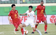 Minh Vương oằn lưng gánh CLB HAGL