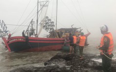Quảng Trị: Kịp thời cứu hộ tàu cá cùng 10 thuyền viên gặp nạn trên biển