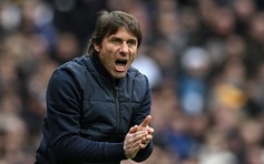 Tottenham chia tay Conte: Quá chậm !