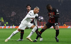 Richarlison chỉ trích Antonio Conte vì để anh dự bị ở trận gặp AC Milan