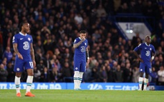 Chelsea tiếp tục rơi vào khủng hoảng vì để thua Brentford trên sân nhà