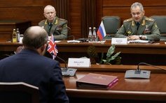 Bộ trưởng quốc phòng Anh tại Nga: 'Tôi đã chôn cất quá nhiều người lính'