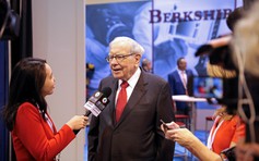 Tỉ phú Warren Buffett góp ý chính phủ Mỹ về khủng hoảng ngân hàng