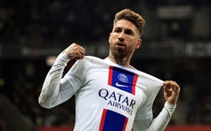 Sergio Ramos nối gót Messi rời PSG
