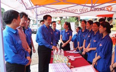 Anh Ngô Văn Cương thăm đội hình 'Tiếp sức mùa thi' tại Thái Nguyên