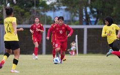 Ghi hat-trick giúp đội vào bán kết, số 10 của U.19 nữ Việt Nam nói điều cảm động