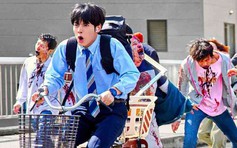 Điều gì khiến 'Zom 100: Bucket List of the Dead' bản người đóng đáng trông đợi?