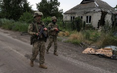 Nga đang gia cố phòng tuyến tại bán đảo Crimea?