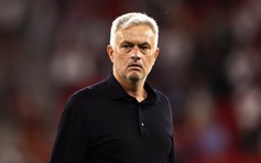 HLV Mourinho đẩy nhanh thương vụ chiêu mộ Lukaku sau trận thua sốc của AS Roma