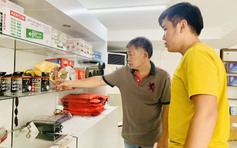 Sau vụ cháy ở Hà Nội: Mặt nạ chống khói được cư dân chung cư tìm mua và hỏi cách sử dụng