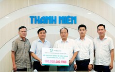 Công ty CP Tập đoàn Trường Tươi hỗ trợ 100 triệu đồng
giúp nạn nhân hỏa hoạn