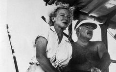 Bức thư của nhà văn Hemingway về vụ tai nạn máy bay vừa được bán đấu giá