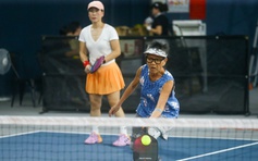 Tràn ngập tiếng cười ở giải pickleball dành cho người trên 50 tuổi