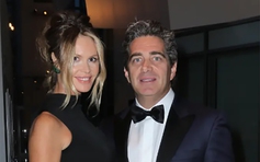 Siêu mẫu Elle Macpherson tiết lộ lý do ly hôn tỉ phú Jeffrey Soffer