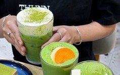 Trà sữa matcha, mì xào vị cay..., những món ăn thu hút thực khách trong lễ hội