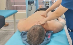 Tử vong khi đi massage cổ vai gáy: Bác sĩ nói quá nguy hiểm!