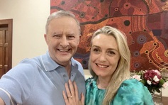Thủ tướng Úc cầu hôn vào ngày Valentine
