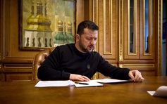 Tổng thống Ukraine tiếp tục miễn nhiệm hàng loạt quan chức, gồm cả đồng minh lâu năm