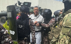 Ecuador lâm vào khủng hoảng ngoại giao