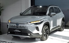 Toyota Corolla Cross 2024 còn 2 phiên bản, giá trên 800 triệu đồng