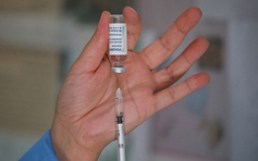 AstraZeneca chưa hết rắc rối với vắc xin Covid-19