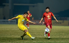 Bất phân thắng bại, HLV ngoại và nội so kè quyết liệt: V-League quá hấp dẫn