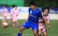 Bích Thùy giúp đội bóng cũ TP.HCM I lấy ngôi đầu từ Hà Nội 