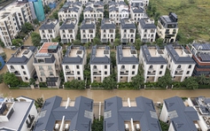 Nước vẫn 'bao vây' khu biệt thự triệu đô ở Hà Nội