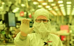 Intel hé lộ CPU 2nm Panther Lake mạnh mẽ