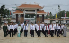 Lãnh đạo TP.HCM viếng Nghĩa trang Liệt sĩ Bà Rịa - Vũng Tàu