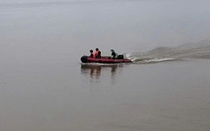 Vụ cha ôm 2 con nhảy cầu Bến Thủy: Tìm thấy thi thể 2 bé gái