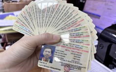 CSGT nêu 6 lý do cần đổi bằng lái xe giấy sang thẻ nhựa PET