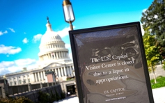 Lưỡng đảng giằng co, quân đội Mỹ được phép đến thêm một thành phố