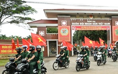 Thanh niên quân đội ứng xử văn hóa trong mọi tình huống giao thông