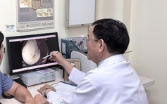 6 tháng chịu đau, 'gánh' khối kẹo cao su trong bụng mà không biết