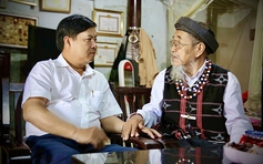 Chung dòng máu Lạc Hồng: Những người giúp việc làng