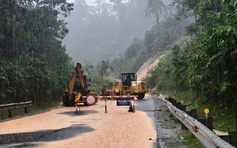 Đà Nẵng: Hàng ngàn người dân bị cô lập, loạt thủy điện tăng lưu lượng xả tràn