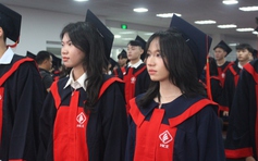 Nghỉ ngang ĐH, nữ sinh viên trở thành thủ khoa đầu ra của trường CĐ