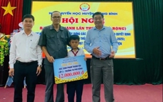 'Ông Hai khuyến học' - điểm tựa nhân ái