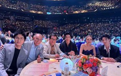 Thành Long gây tranh cãi về 'hành vi quấy rối' đồng nghiệp nữ