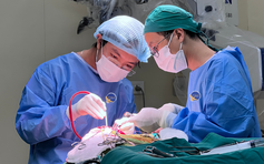 Tưởng đau đầu do thay đổi thời tiết, hóa ra là u não tái phát