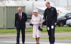 Hoàng tử William và bà nội Nữ hoàng Elizabeth II từng không thân thiết