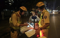 Nồng độ cồn kịch khung, người đàn ông nói 'chỉ uống 1 ly rượu'