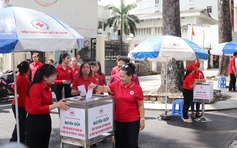 Hội Chữ thập đỏ TP.HCM phát động quyên góp ủng hộ đồng bào bị thiên tai