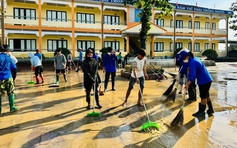 Chung tay cùng người dân vượt qua thiên tai