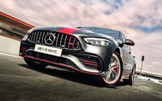 Mercedes lại xả hàng, bộ đôi ‘xe chơi’ giảm giá hơn 1 tỉ đồng