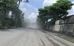 Khổ vì đường bụi bặm